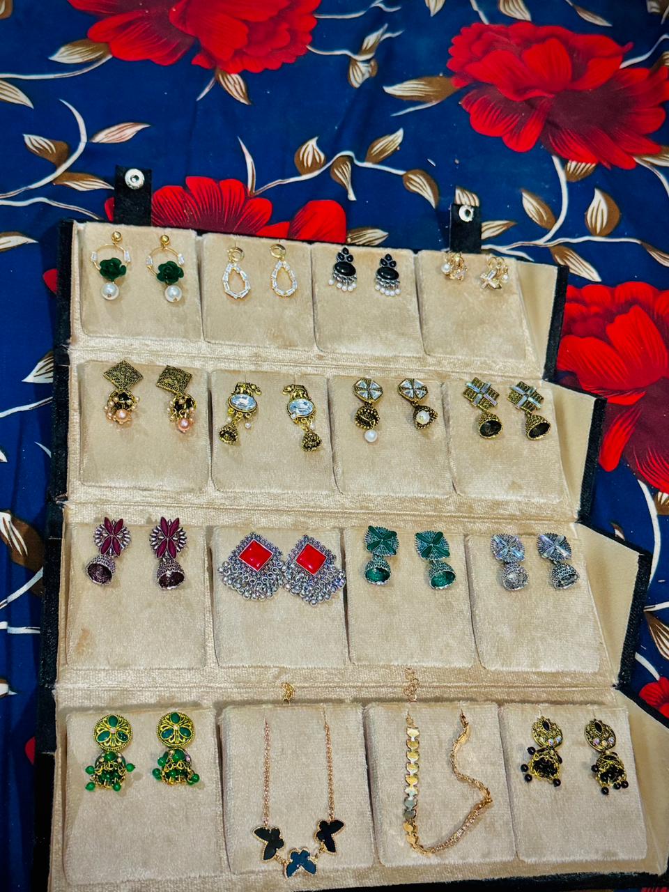 Premium 16 pair folding Jhumka box