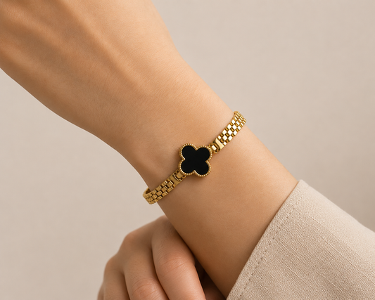 Clover Leaf Motif Bracelet by Zarmala